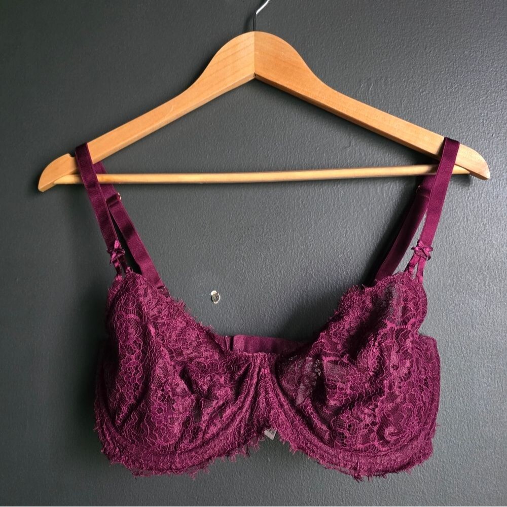 Victoria's Secret Maroon Eyelash Push Up Without Padding Lace Bra Sz 34DDD
